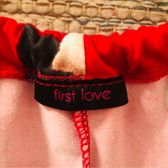 First Love Flowy Sleeveless Top Red Flower Size 3x - Picture 6 of 8